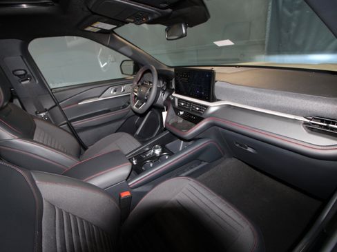 New 2026 Ford Explorer ST-Line w/ ST-Line Street Pack image 19