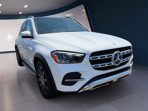 New 2025 Mercedes-Benz GLE 450 4MATIC image 4