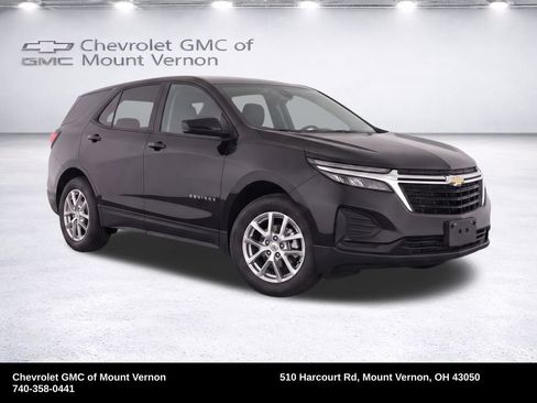 Used 2022 Chevrolet Equinox LS w/ LPO, Floor Liner Package FWD image 2