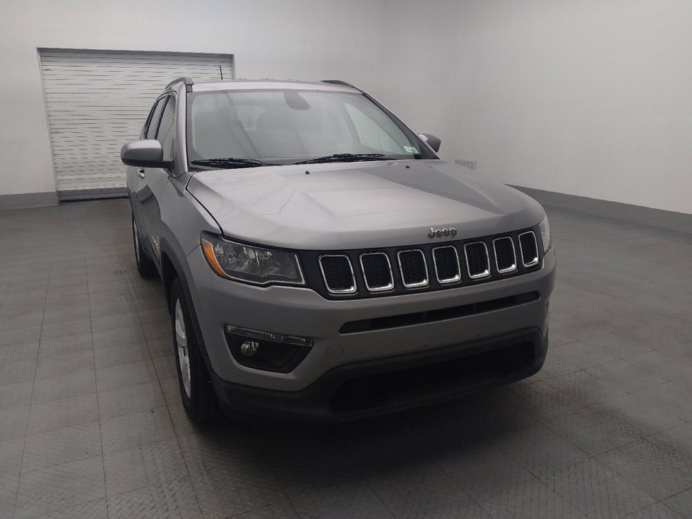 Used 2018 Jeep Compass Latitude w/ Popular Equipment Group FWD image 14