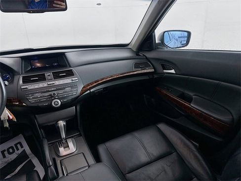 Used 2012 Honda Crosstour EX-L image 24