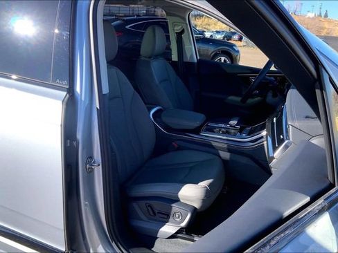 Certified 2025 Audi Q7 3.0T Premium Plus w/ Premium Plus Package image 7