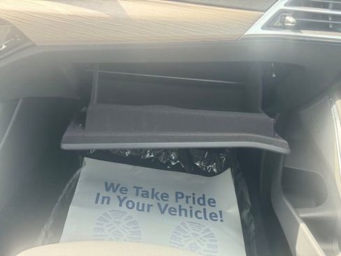 Certified 2025 BMW 330i xDrive Sedan w/ M Sport Package image 23