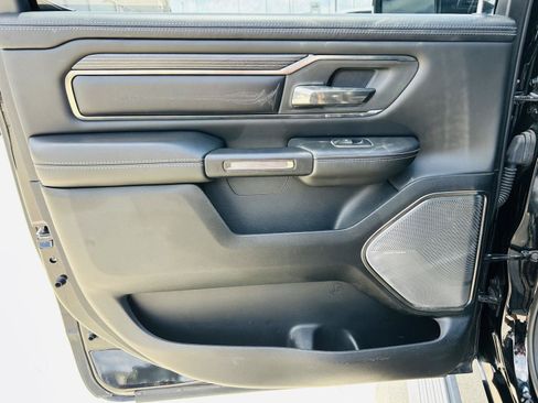 Used 2020 RAM 1500 Limited w/ Black Appearance Package AWD/4WD image 29