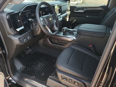 New 2026 Chevrolet Silverado 1500 LTZ w/ Z71 Off-Road Package image 5
