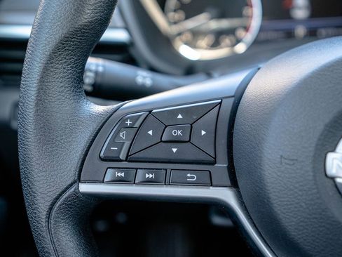 Used 2024 Nissan Altima 2.5 SV image 15