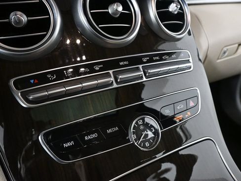 Used 2019 Mercedes-Benz C 300 Sedan image 15