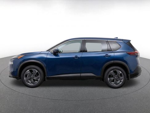 Used 2025 Nissan Rogue SV FWD image 4