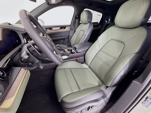 New 2026 Porsche Cayenne Coupe image 5
