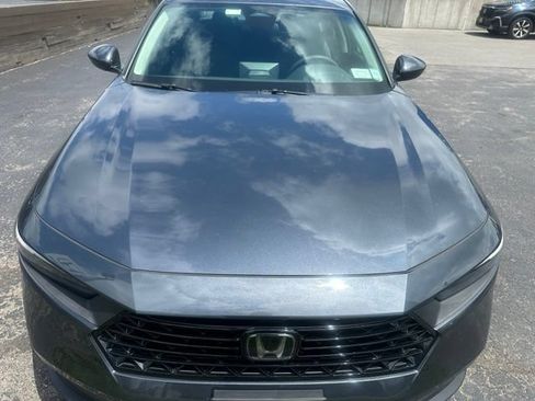 Used 2023 Honda Accord EX image 3
