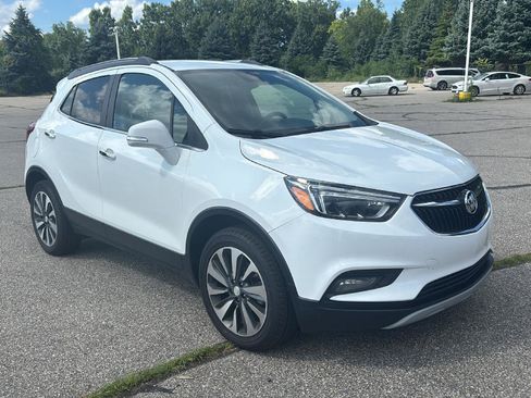Used 2019 Buick Encore Essence AWD/4WD image 4