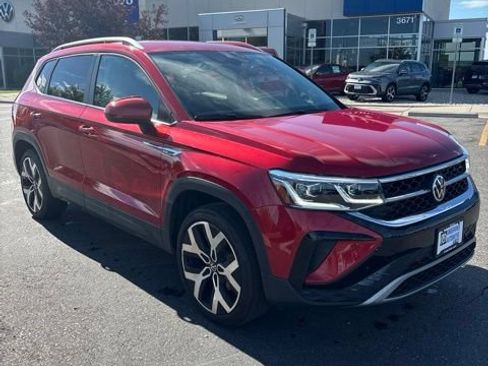 Used 2022 Volkswagen Taos SEL AWD/4WD image 1