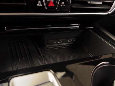 Used 2025 Volkswagen Atlas Cross Sport SE image 15