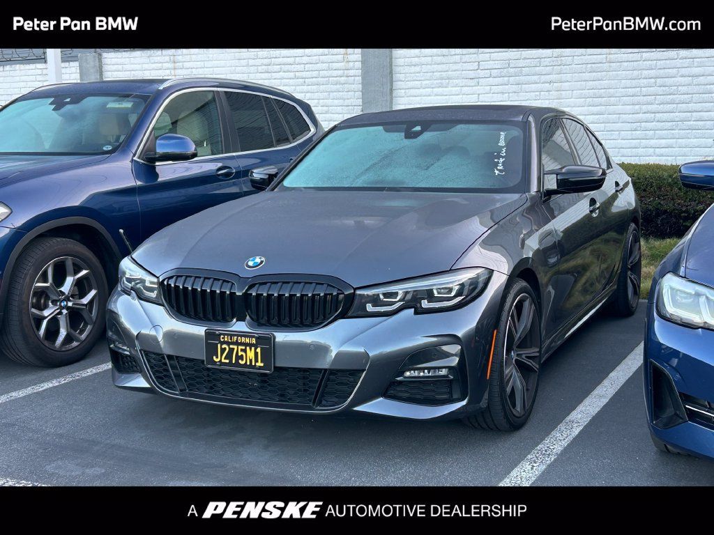 Used 2022 BMW 330i Sedan w/ M Sport Package RWD image 1