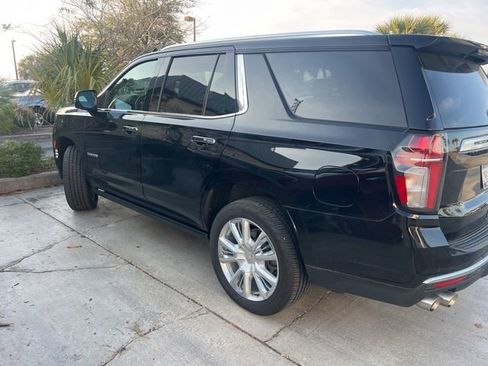 Used 2021 Chevrolet Tahoe High Country w/ Premium Package image 5