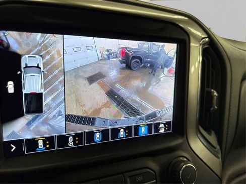 Used 2020 Chevrolet Silverado 2500 LTZ w/ LTZ Plus Package AWD/4WD image 35