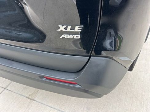 Used 2023 Toyota RAV4 XLE w/ Convenience Package image 4