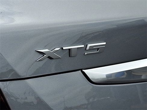 Used 2025 Cadillac XT5 Premium Luxury image 31