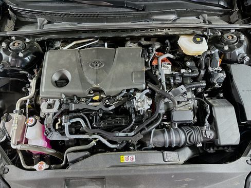 Used 2025 Toyota Camry LE FWD image 32