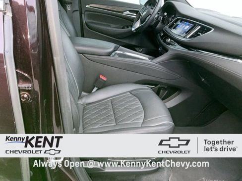 Certified 2023 Buick Enclave Avenir w/ Avenir Technology Package image 19