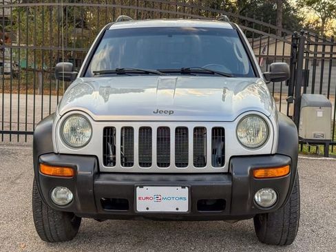 Used 2004 Jeep Liberty Sport w/ PWR Convenience Group image 2