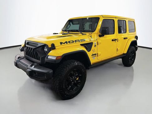 Used 2019 Jeep Wrangler Unlimited Sahara w/ Quick Order Package 24M Moab AWD/4WD image 5