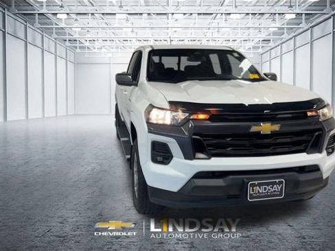 Used 2024 Chevrolet Colorado LT w/ LT Convenience Package RWD image 4