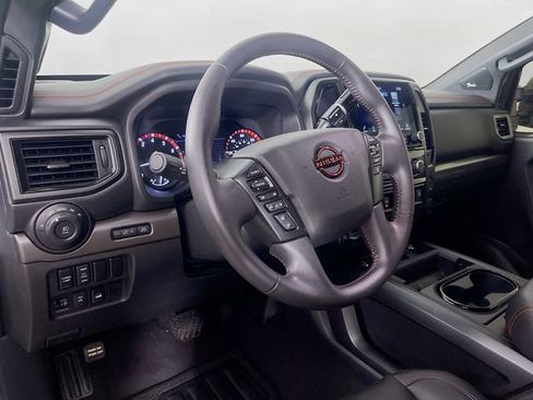 Used 2023 Nissan Titan PRO-4X w/ Pro-4x Convenience Package AWD/4WD image 10