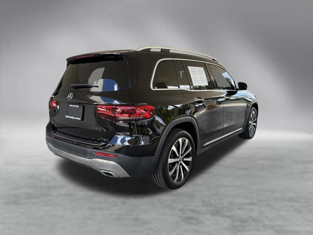 Used 2022 Mercedes-Benz GLB 250 image 3