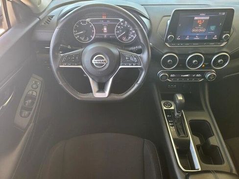 Used 2021 Nissan Sentra SV image 5