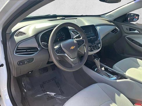 Used 2018 Chevrolet Malibu LS image 14