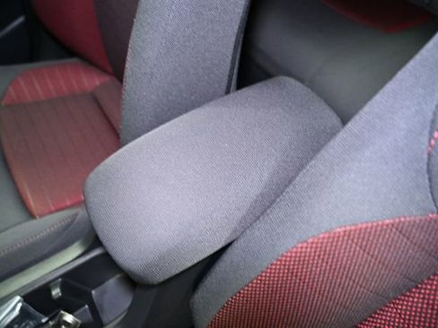 Used 2024 Toyota Corolla Cross AWD Hybrid w/ Moonroof Package image 25