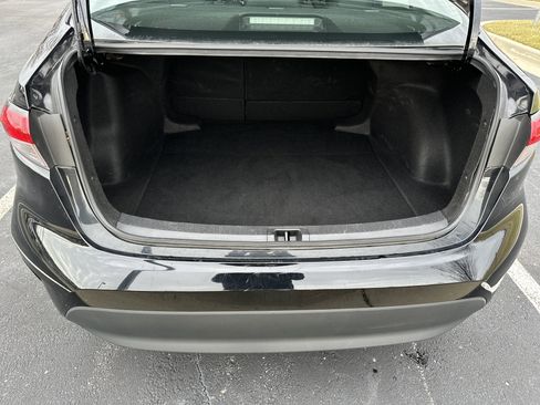 Used 2024 Toyota Corolla LE image 31