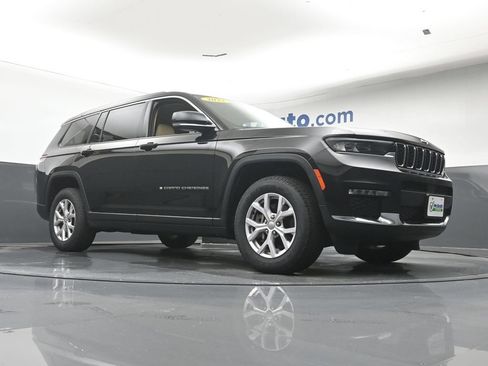 Used 2022 Jeep Grand Cherokee L Limited AWD/4WD image 28