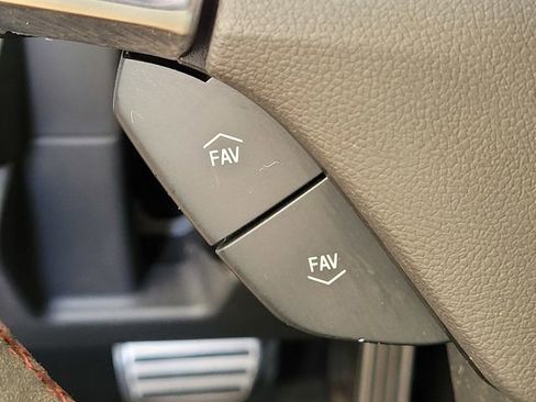 Used 2022 Chevrolet Camaro ZL1 RWD image 29