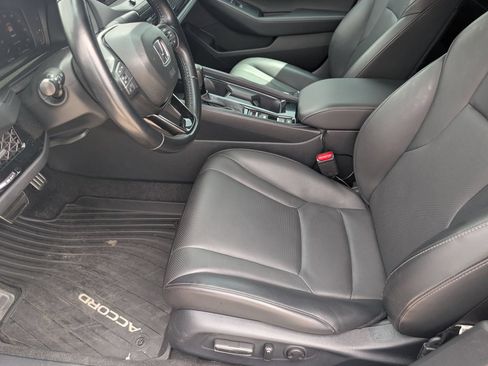 Used 2024 Honda Accord Sport image 11