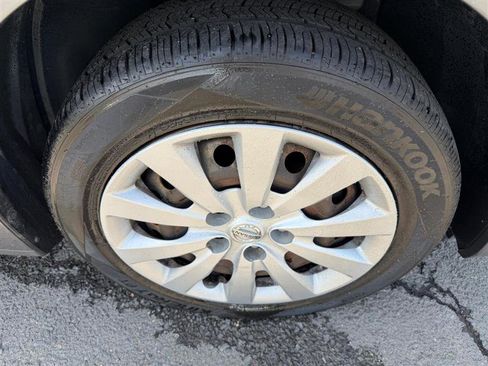 Used 2019 Nissan Sentra S FWD image 39