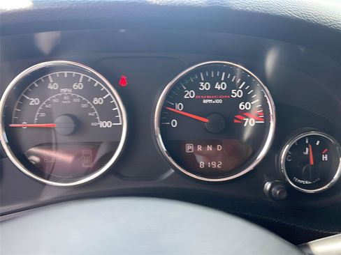 Used 2014 Jeep Wrangler Unlimited Rubicon AWD/4WD image 2