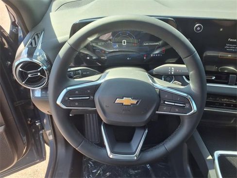 New 2026 Chevrolet Equinox LT image 12