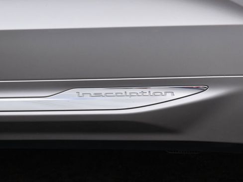 Used 2018 Volvo XC60 T8 Inscription w/ Vision Package image 14