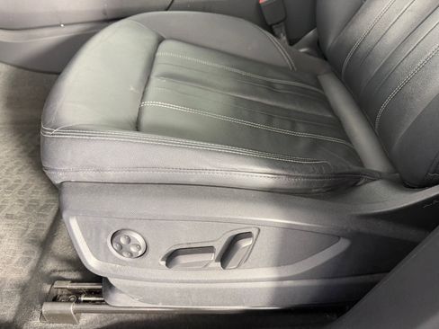 Used 2022 Audi Q5 2.0T Premium Plus w/ Premium Plus Package image 13