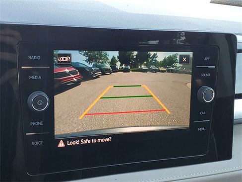 New 2025 Volkswagen Taos SE image 26