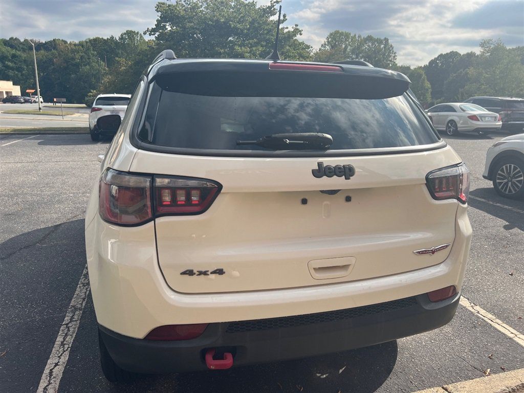 Used 2018 Jeep Compass Trailhawk AWD/4WD image 5