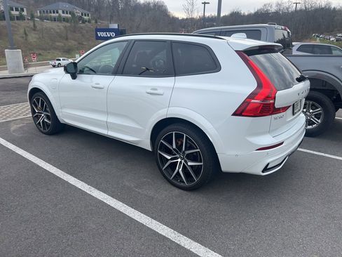 Used 2023 Volvo XC60 T8 Polestar image 10