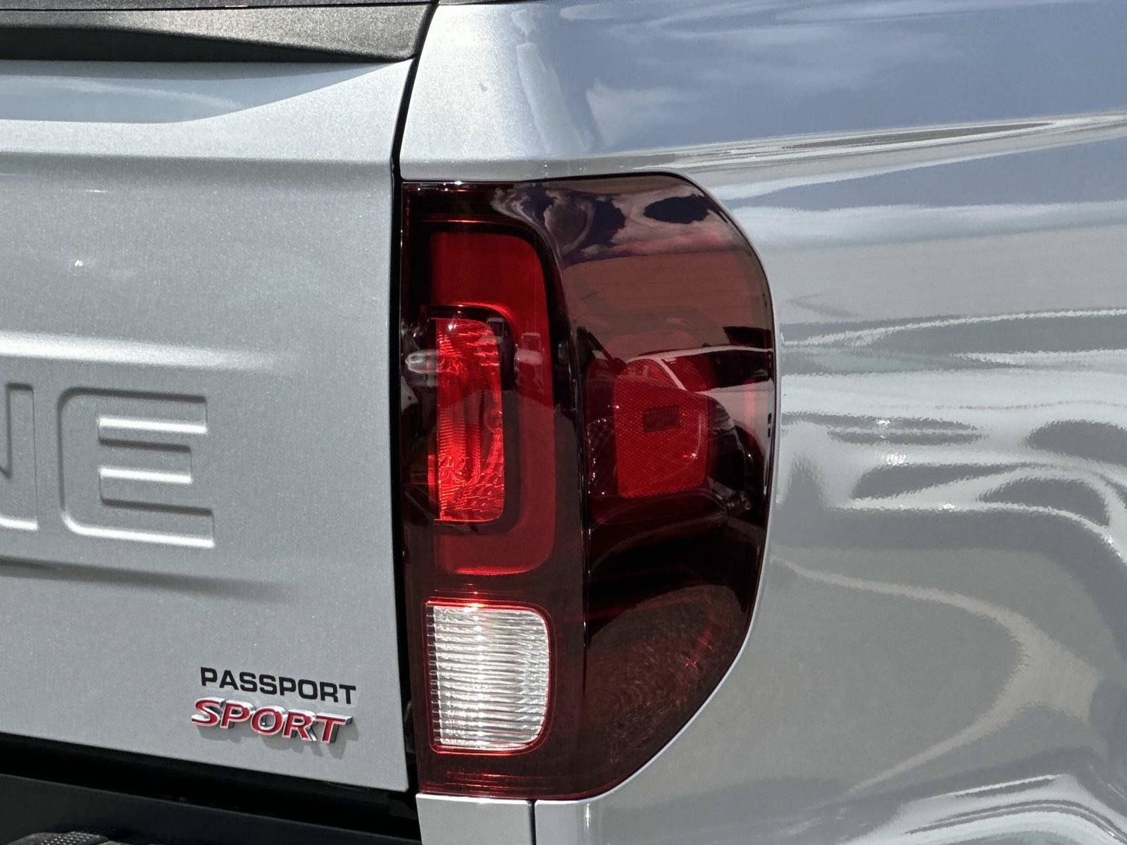 Used 2024 Honda Ridgeline Sport image 9