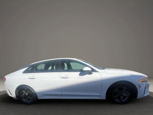 Used 2021 Kia K5 LXS image 4