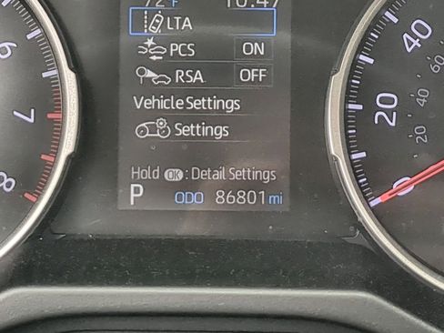 Used 2019 Toyota RAV4 LE image 12