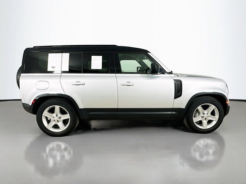 Used 2020 Land Rover Defender 110 SE AWD/4WD image 4