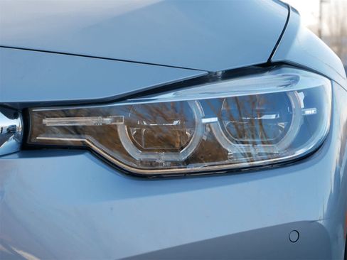 Used 2018 BMW 340i xDrive Sedan image 6