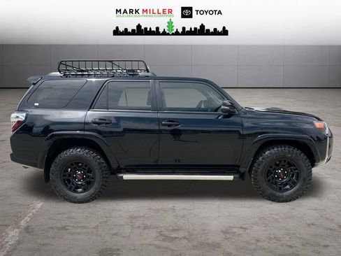 Certified 2021 Toyota 4Runner Venture w/ Moonroof Package AWD/4WD image 7